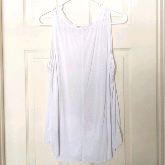 White Crew Neck Sleeveless Tee - Picture 5 of 5